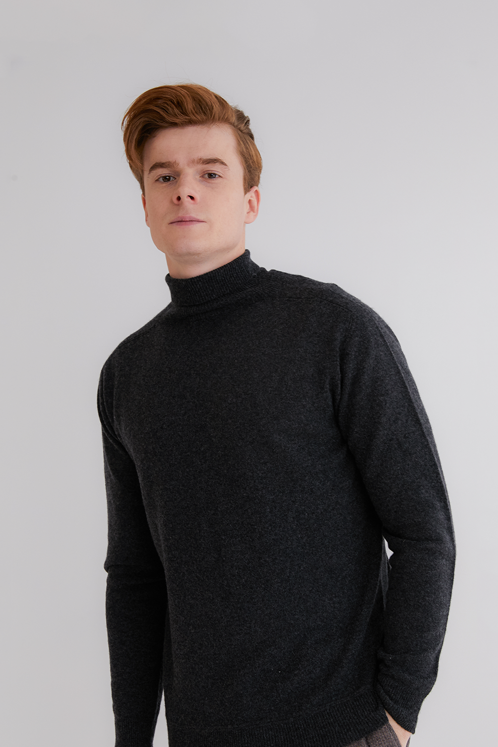 프리미엄 캐시미어 100 남성 스웨터 [Pure cashmere100 turtleneck sweater by whole-garment knitting - Charcoal black]
