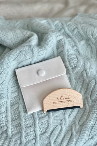 프리미엄 캐시미어 빗 Premium wooden cashmere comb + velvet pouch